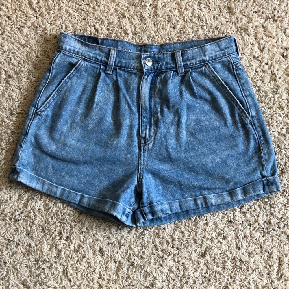 AE mom shorts